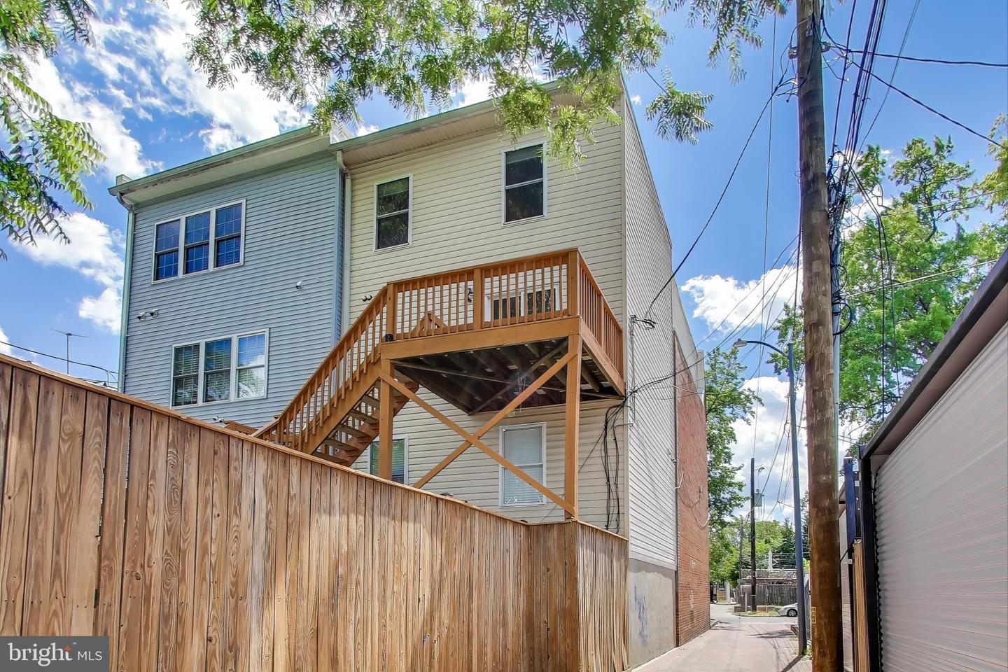 429 SHEPHERD ST NW #1, WASHINGTON, District Of Columbia 20011, 2 Bedrooms Bedrooms, ,2 BathroomsBathrooms,Residential,For sale,429 SHEPHERD ST NW #1,DCDC2221102 MLS # DCDC2221102