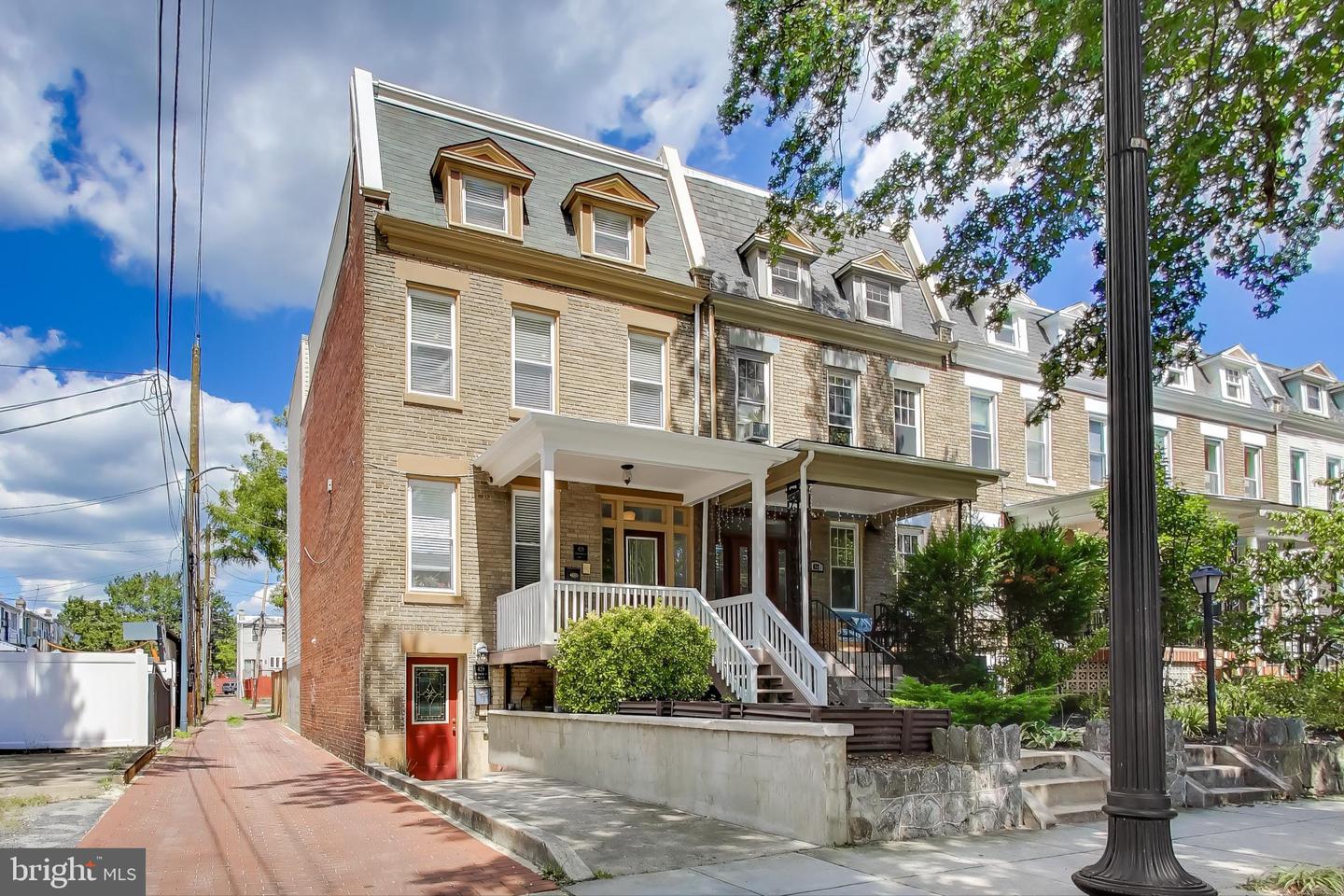 429 SHEPHERD ST NW #1, WASHINGTON, District Of Columbia 20011, 2 Bedrooms Bedrooms, ,2 BathroomsBathrooms,Residential,For sale,429 SHEPHERD ST NW #1,DCDC2221102 MLS # DCDC2221102