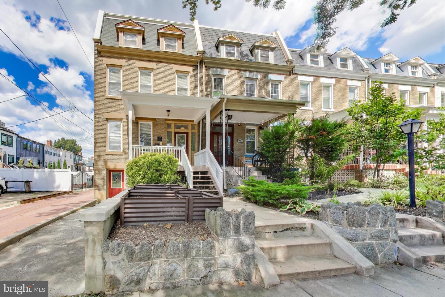 429 SHEPHERD ST NW #1, WASHINGTON, District Of Columbia 20011, 2 Bedrooms Bedrooms, ,2 BathroomsBathrooms,Residential,For sale,429 SHEPHERD ST NW #1,DCDC2221102 MLS # DCDC2221102