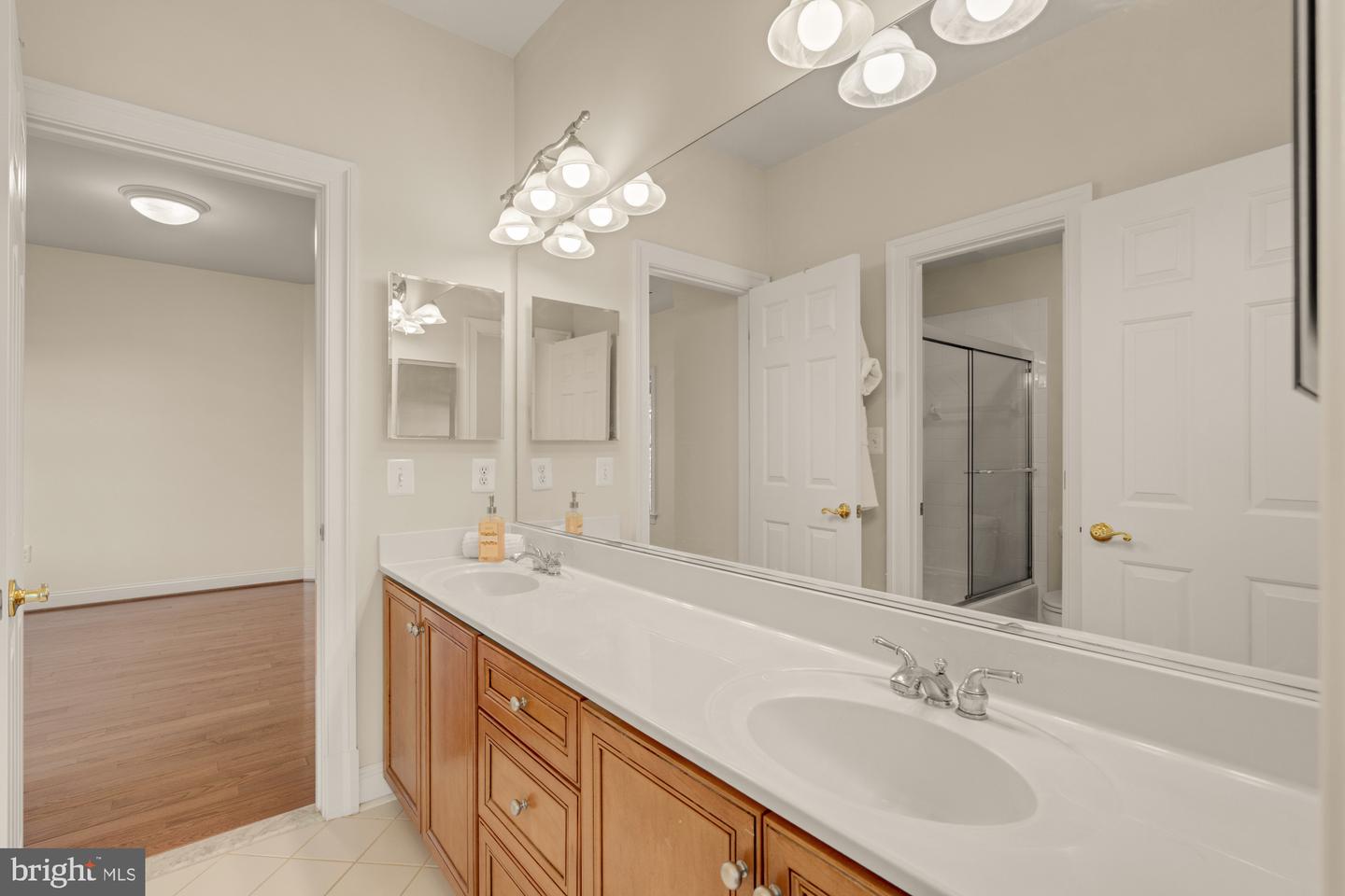 6238 LINWAY TER, MCLEAN, Virginia 22101, 6 Bedrooms Bedrooms, ,6 BathroomsBathrooms,Residential,For sale,6238 LINWAY TER,VAFX2265598 MLS # VAFX2265598