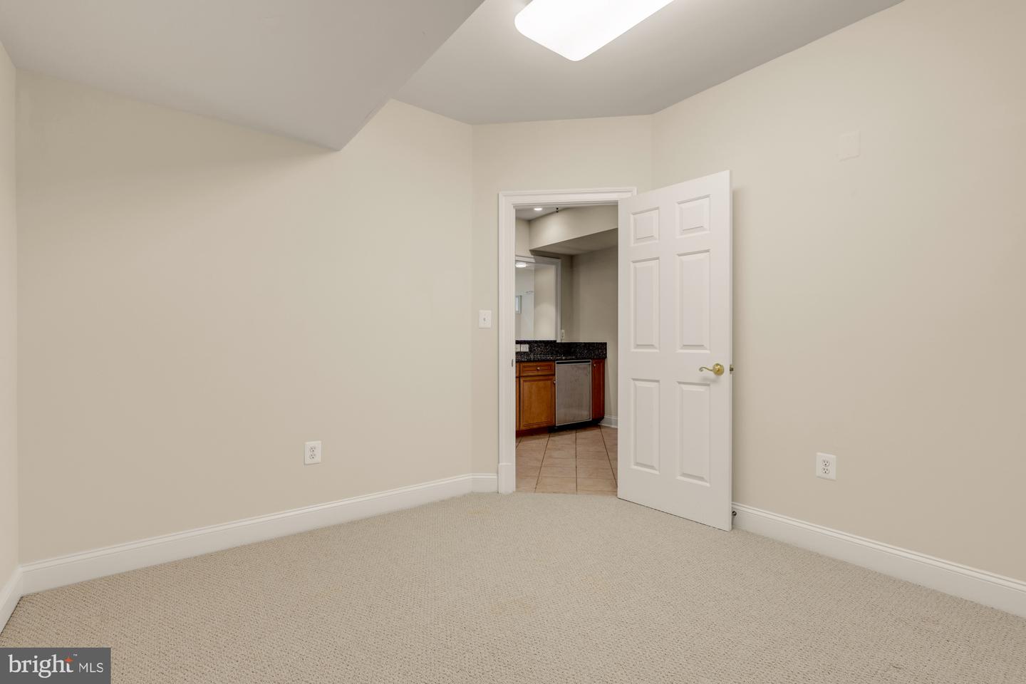 6238 LINWAY TER, MCLEAN, Virginia 22101, 6 Bedrooms Bedrooms, ,6 BathroomsBathrooms,Residential,For sale,6238 LINWAY TER,VAFX2265598 MLS # VAFX2265598