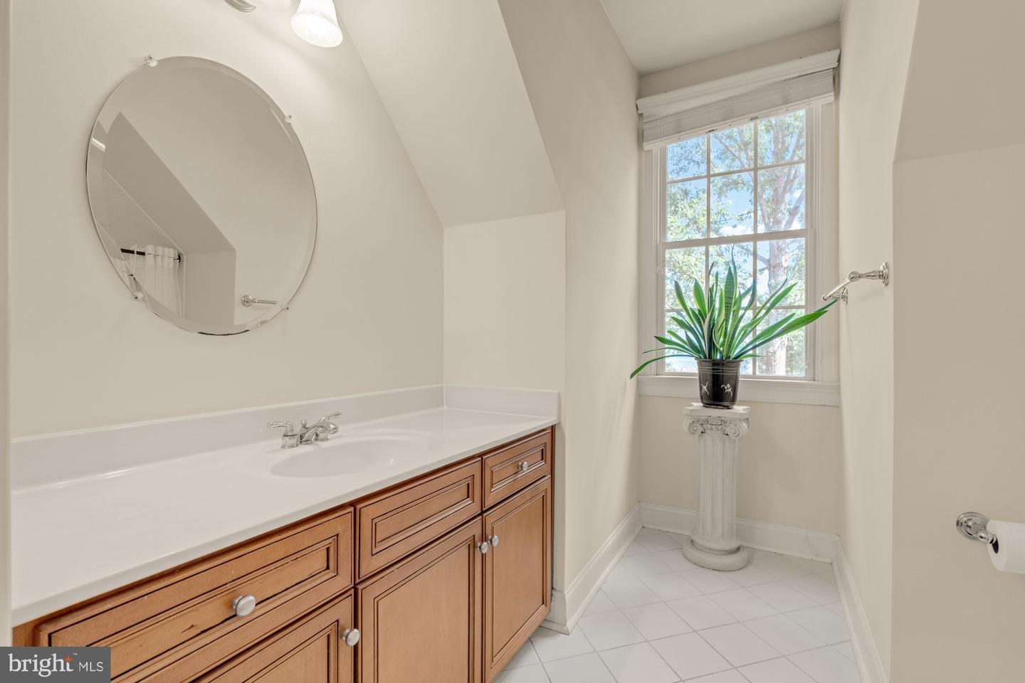 6238 LINWAY TER, MCLEAN, Virginia 22101, 6 Bedrooms Bedrooms, ,6 BathroomsBathrooms,Residential,For sale,6238 LINWAY TER,VAFX2265598 MLS # VAFX2265598