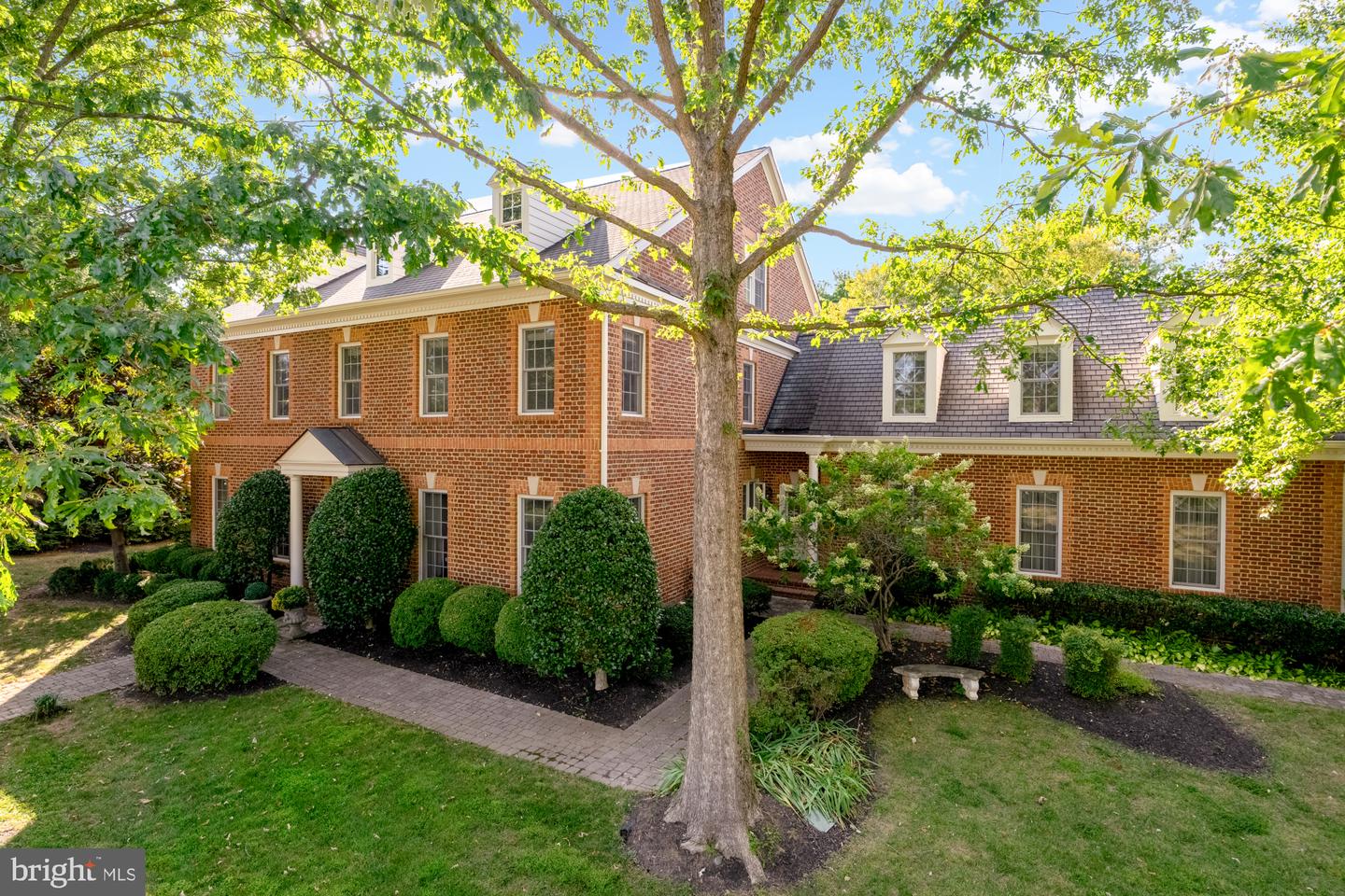 6238 LINWAY TER, MCLEAN, Virginia 22101, 6 Bedrooms Bedrooms, ,6 BathroomsBathrooms,Residential,For sale,6238 LINWAY TER,VAFX2265598 MLS # VAFX2265598