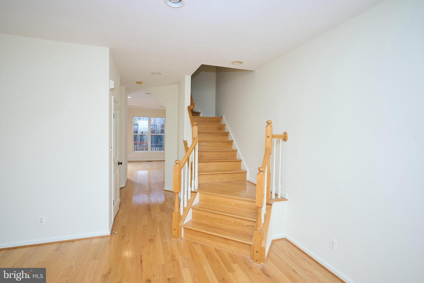 43259 SUNDERLEIGH SQ, BROADLANDS, Virginia 20148, 3 Bedrooms Bedrooms, ,3 BathroomsBathrooms,Residential,For sale,43259 SUNDERLEIGH SQ,VALO2106352 MLS # VALO2106352