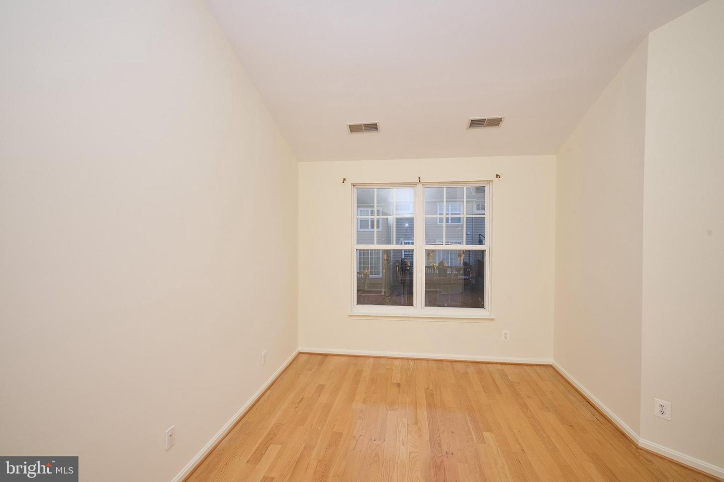 43259 SUNDERLEIGH SQ, BROADLANDS, Virginia 20148, 3 Bedrooms Bedrooms, ,3 BathroomsBathrooms,Residential,For sale,43259 SUNDERLEIGH SQ,VALO2106352 MLS # VALO2106352