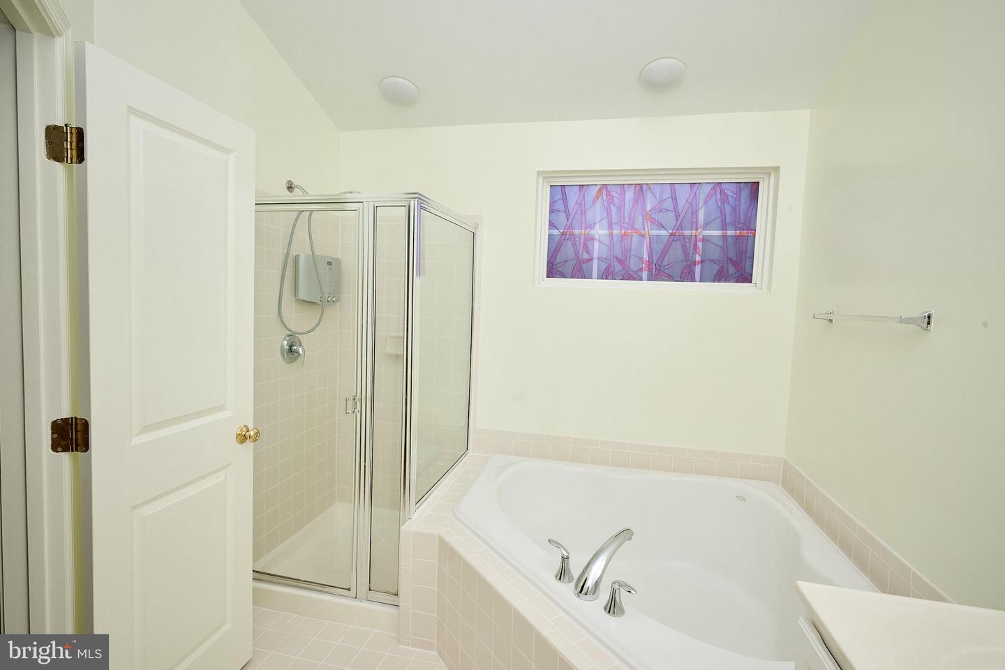 43259 SUNDERLEIGH SQ, BROADLANDS, Virginia 20148, 3 Bedrooms Bedrooms, ,3 BathroomsBathrooms,Residential,For sale,43259 SUNDERLEIGH SQ,VALO2106352 MLS # VALO2106352