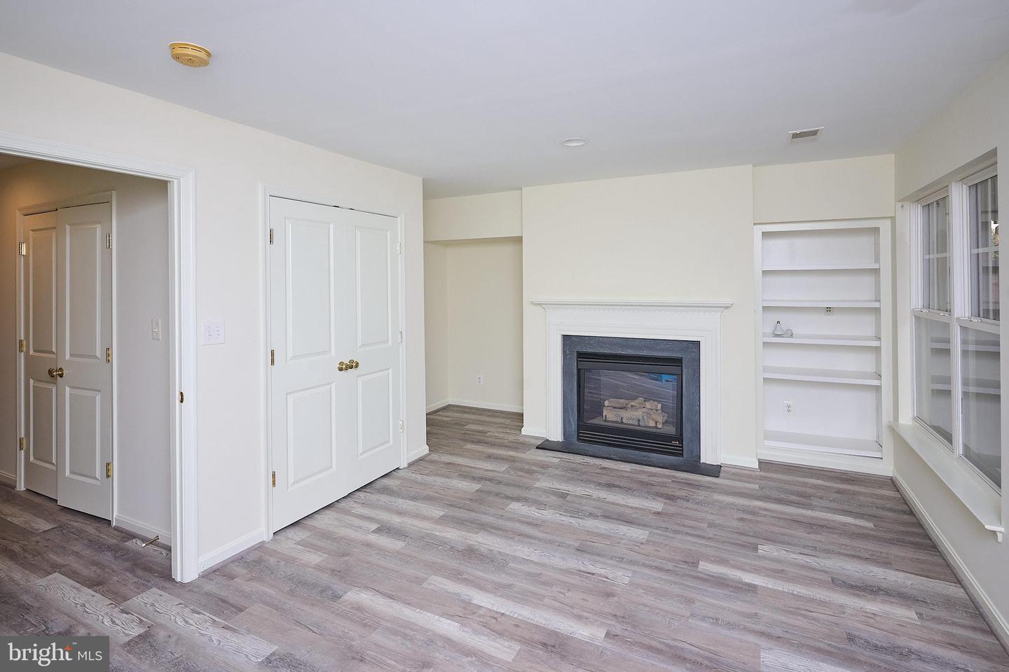 43259 SUNDERLEIGH SQ, BROADLANDS, Virginia 20148, 3 Bedrooms Bedrooms, ,3 BathroomsBathrooms,Residential,For sale,43259 SUNDERLEIGH SQ,VALO2106352 MLS # VALO2106352
