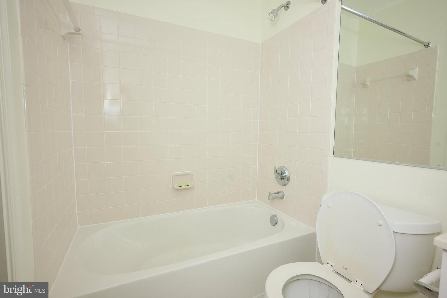 43259 SUNDERLEIGH SQ, BROADLANDS, Virginia 20148, 3 Bedrooms Bedrooms, ,3 BathroomsBathrooms,Residential,For sale,43259 SUNDERLEIGH SQ,VALO2106352 MLS # VALO2106352