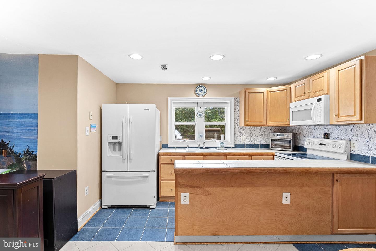 15700 TRAPSHIRE CT, WATERFORD, Virginia 20197, 5 Bedrooms Bedrooms, ,3 BathroomsBathrooms,Residential,For sale,15700 TRAPSHIRE CT,VALO2106368 MLS # VALO2106368