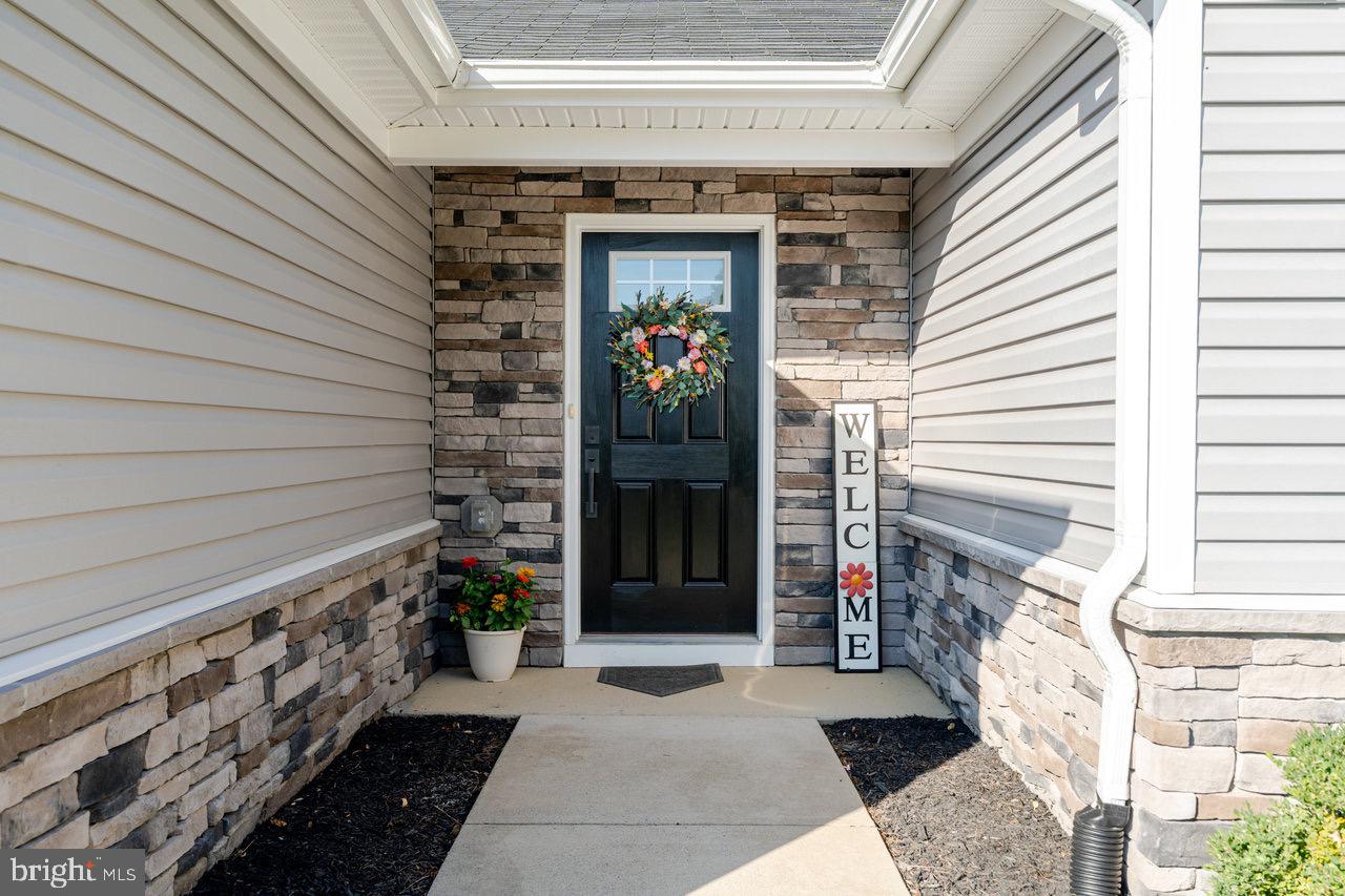 82 S PEAK DR, MC GAHEYSVILLE, Virginia 22840, 3 Bedrooms Bedrooms, ,2 BathroomsBathrooms,Residential,For sale,82 S PEAK DR,VARO2002564 MLS # VARO2002564