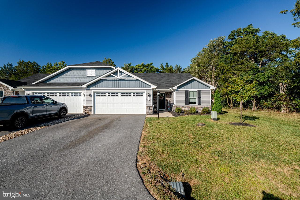 82 S PEAK DR, MC GAHEYSVILLE, Virginia 22840, 3 Bedrooms Bedrooms, ,2 BathroomsBathrooms,Residential,For sale,82 S PEAK DR,VARO2002564 MLS # VARO2002564