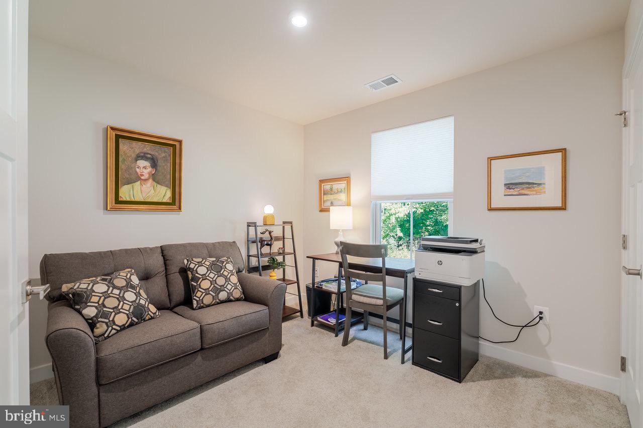 82 S PEAK DR, MC GAHEYSVILLE, Virginia 22840, 3 Bedrooms Bedrooms, ,2 BathroomsBathrooms,Residential,For sale,82 S PEAK DR,VARO2002564 MLS # VARO2002564