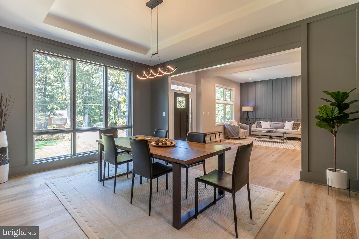 2873 HIDEAWAY RD, FAIRFAX, Virginia 22031, 6 Bedrooms Bedrooms, ,6 BathroomsBathrooms,Residential,For sale,2873 HIDEAWAY RD,VAFX2265636 MLS # VAFX2265636