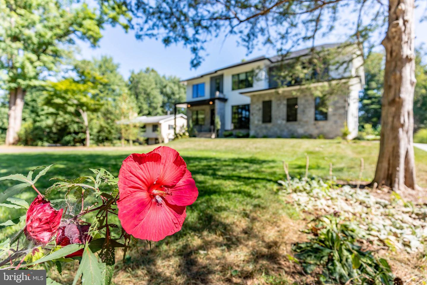 2873 HIDEAWAY RD, FAIRFAX, Virginia 22031, 6 Bedrooms Bedrooms, ,6 BathroomsBathrooms,Residential,For sale,2873 HIDEAWAY RD,VAFX2265636 MLS # VAFX2265636
