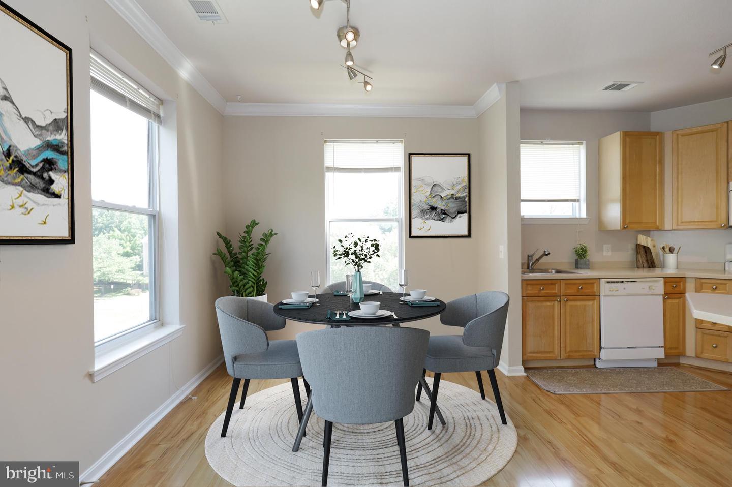 9480 VIRGINIA CENTER BLVD #211, VIENNA, Virginia 22181, 2 Bedrooms Bedrooms, ,2 BathroomsBathrooms,Residential,For sale,9480 VIRGINIA CENTER BLVD #211,VAFX2265676 MLS # VAFX2265676