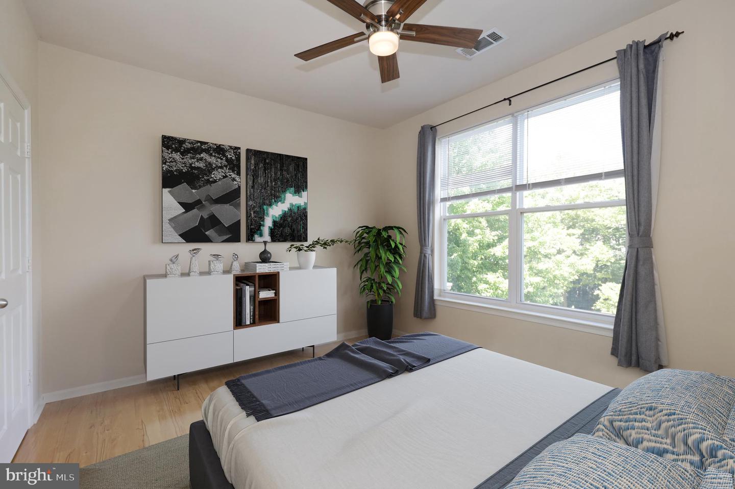 9480 VIRGINIA CENTER BLVD #211, VIENNA, Virginia 22181, 2 Bedrooms Bedrooms, ,2 BathroomsBathrooms,Residential,For sale,9480 VIRGINIA CENTER BLVD #211,VAFX2265676 MLS # VAFX2265676