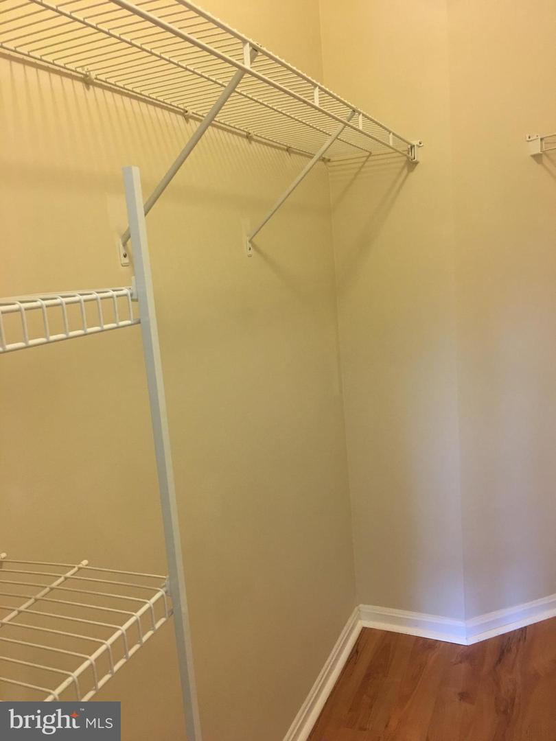 9480 VIRGINIA CENTER BLVD #211, VIENNA, Virginia 22181, 2 Bedrooms Bedrooms, ,2 BathroomsBathrooms,Residential,For sale,9480 VIRGINIA CENTER BLVD #211,VAFX2265676 MLS # VAFX2265676