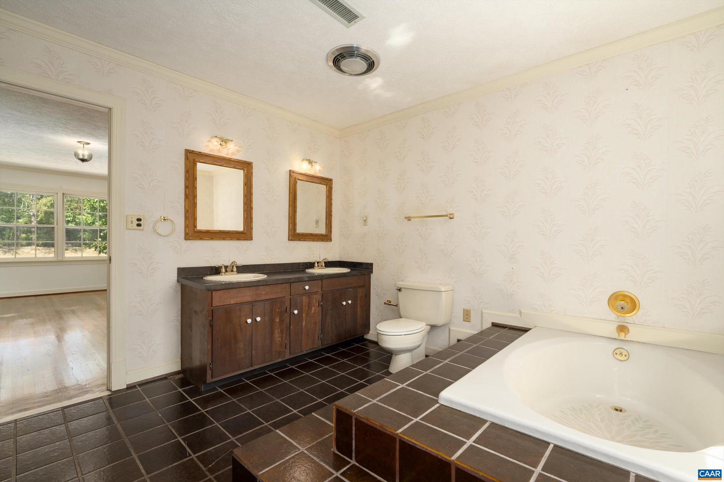 5682 UNION MILLS RD, TROY, Virginia 22974, 4 Bedrooms Bedrooms, ,5 BathroomsBathrooms,Residential,For sale,5682 UNION MILLS RD,668728 MLS # 668728