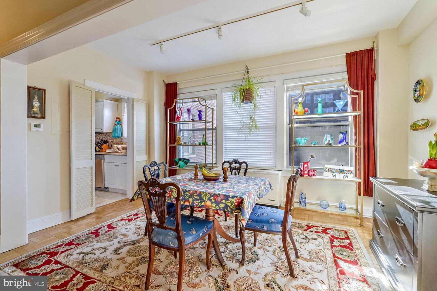 4000 CATHEDRAL AVE NW #530 B, WASHINGTON, District Of Columbia 20016, 1 Bedroom Bedrooms, ,1 BathroomBathrooms,Residential,For sale,4000 CATHEDRAL AVE NW #530 B,DCDC2221210 MLS # DCDC2221210