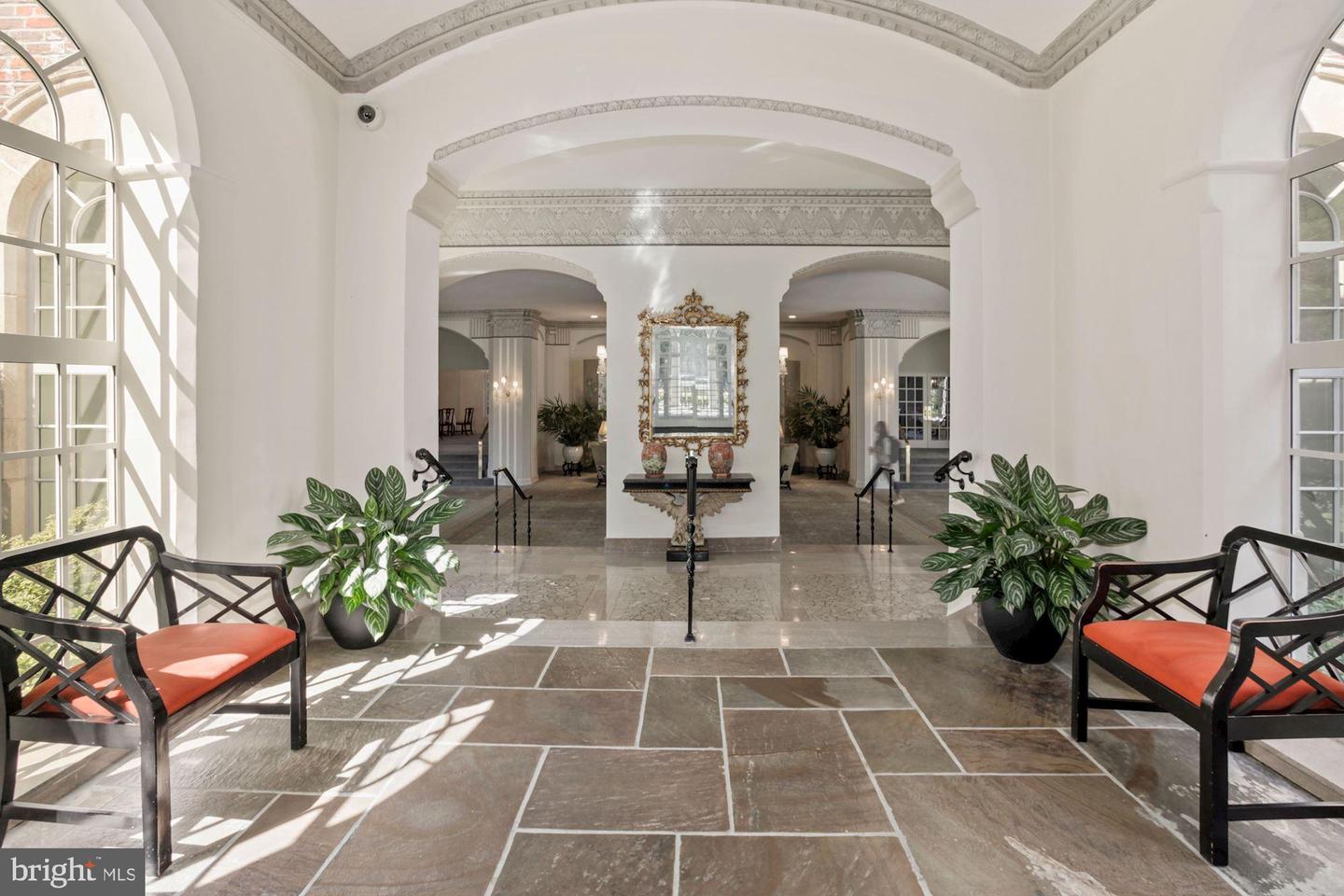 4000 CATHEDRAL AVE NW #530 B, WASHINGTON, District Of Columbia 20016, 1 Bedroom Bedrooms, ,1 BathroomBathrooms,Residential,For sale,4000 CATHEDRAL AVE NW #530 B,DCDC2221210 MLS # DCDC2221210