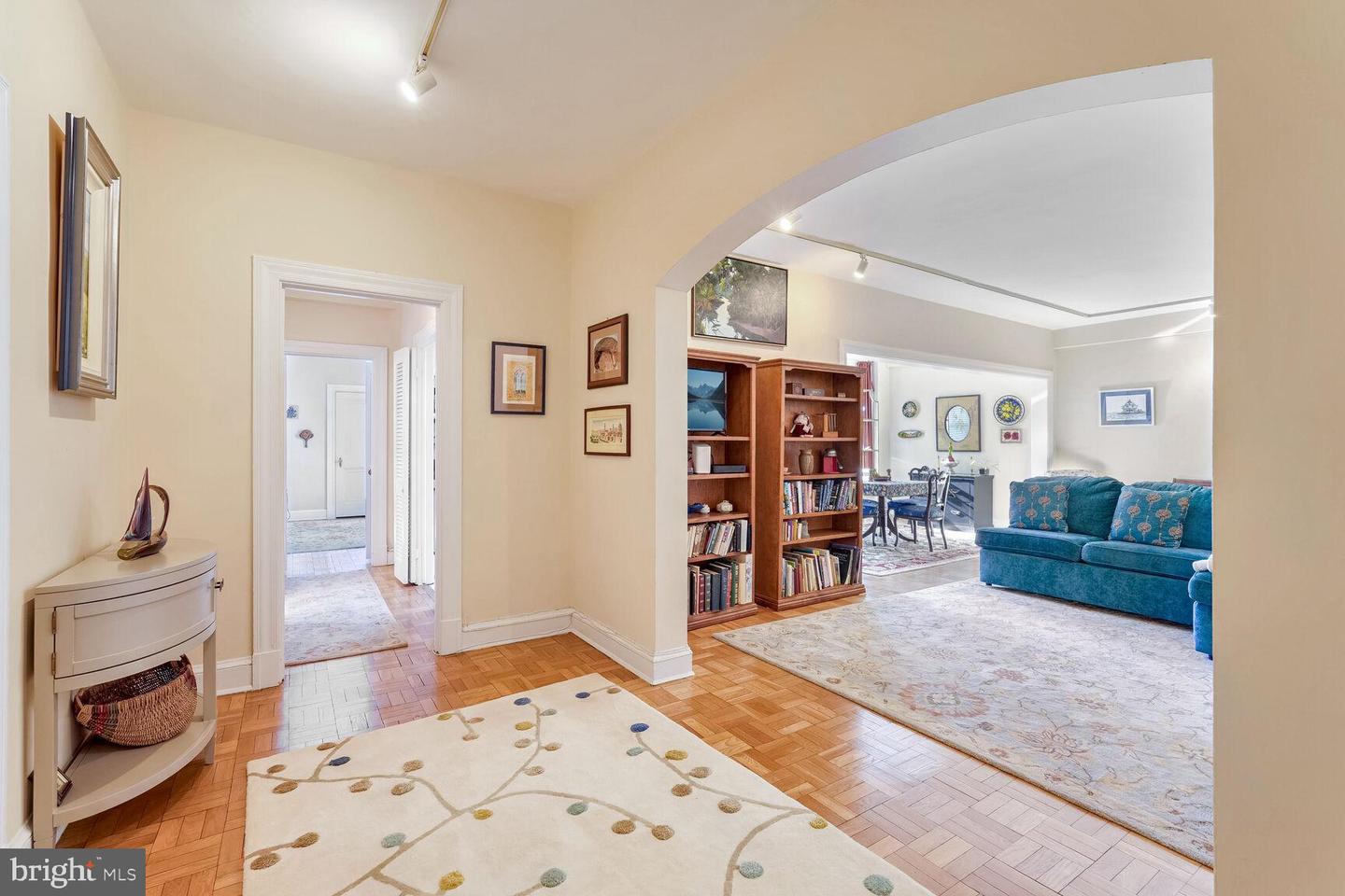 4000 CATHEDRAL AVE NW #530 B, WASHINGTON, District Of Columbia 20016, 1 Bedroom Bedrooms, ,1 BathroomBathrooms,Residential,For sale,4000 CATHEDRAL AVE NW #530 B,DCDC2221210 MLS # DCDC2221210