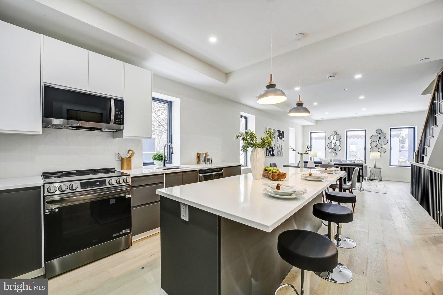 1146 16TH ST NE #B, WASHINGTON, District Of Columbia 20002, 4 Bedrooms Bedrooms, ,3 BathroomsBathrooms,Residential,For sale,1146 16TH ST NE #B,DCDC2221232 MLS # DCDC2221232 1146 16TH ST NE #B, WASHINGTON, District Of Columbia 20002, 4 Bedrooms Bedrooms, ,3 BathroomsBathrooms,Residential,For sale,1146 16TH ST NE #B,DCDC2221232 MLS # DCDC2221232