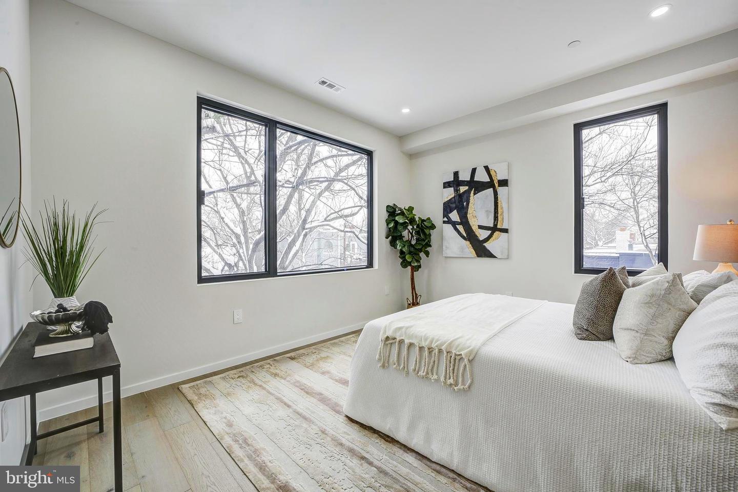 1146 16TH ST NE #B, WASHINGTON, District Of Columbia 20002, 4 Bedrooms Bedrooms, ,3 BathroomsBathrooms,Residential,For sale,1146 16TH ST NE #B,DCDC2221232 MLS # DCDC2221232 1146 16TH ST NE #B, WASHINGTON, District Of Columbia 20002, 4 Bedrooms Bedrooms, ,3 BathroomsBathrooms,Residential,For sale,1146 16TH ST NE #B,DCDC2221232 MLS # DCDC2221232