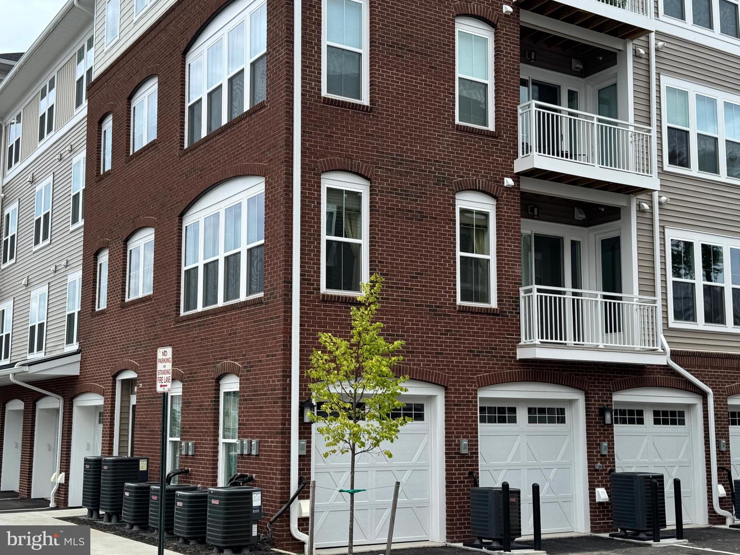 13970 ENGLEFIELD DR #207, WOODBRIDGE, Virginia 22193, 2 Bedrooms Bedrooms, ,2 BathroomsBathrooms,Residential,For sale,13970 ENGLEFIELD DR #207,VAPW2103594 MLS # VAPW2103594