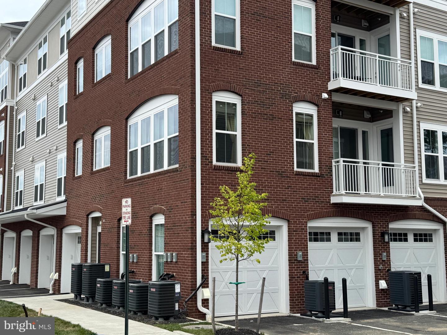 13970 ENGLEFIELD DR #207, WOODBRIDGE, Virginia 22193, 2 Bedrooms Bedrooms, ,2 BathroomsBathrooms,Residential,For sale,13970 ENGLEFIELD DR #207,VAPW2103594 MLS # VAPW2103594