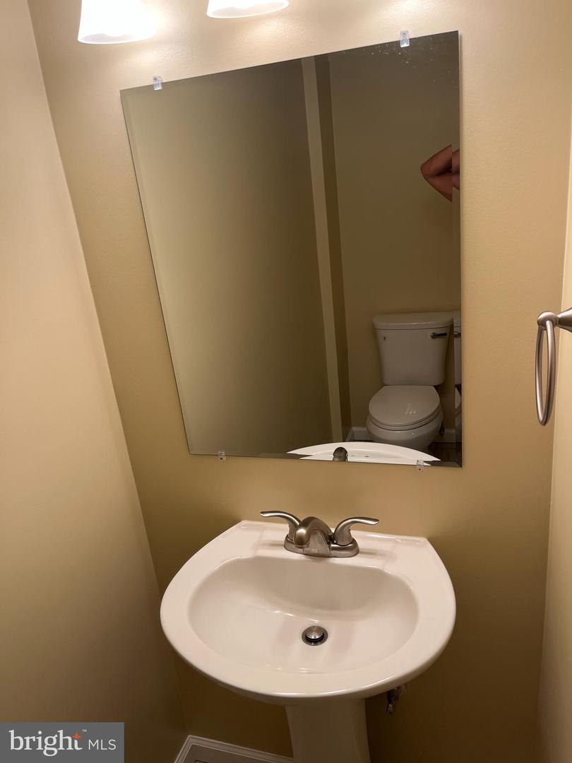 3203 RIVERVIEW DR, TRIANGLE, Virginia 22172, 5 Bedrooms Bedrooms, ,3 BathroomsBathrooms,Residential,For sale,3203 RIVERVIEW DR,VAPW2103598 MLS # VAPW2103598 3203 RIVERVIEW DR, TRIANGLE, Virginia 22172, 5 Bedrooms Bedrooms, ,3 BathroomsBathrooms,Residential,For sale,3203 RIVERVIEW DR,VAPW2103598 MLS # VAPW2103598