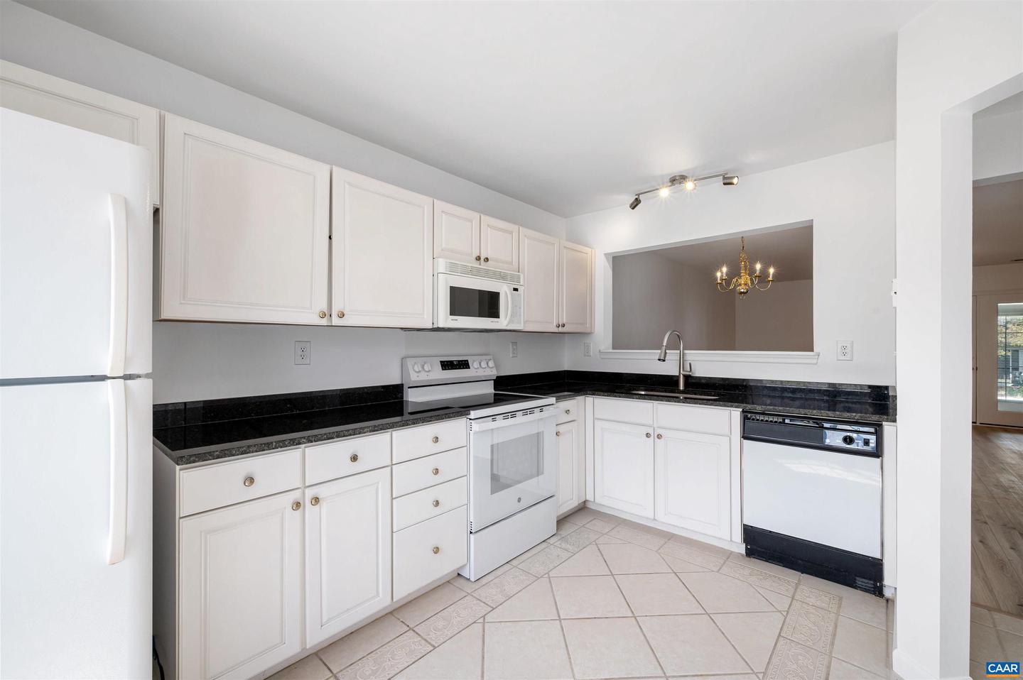 1356 LE PARC TER, CHARLOTTESVILLE, Virginia 22901, 2 Bedrooms Bedrooms, ,2 BathroomsBathrooms,Residential,For sale,1356 LE PARC TER,668743 MLS # 668743