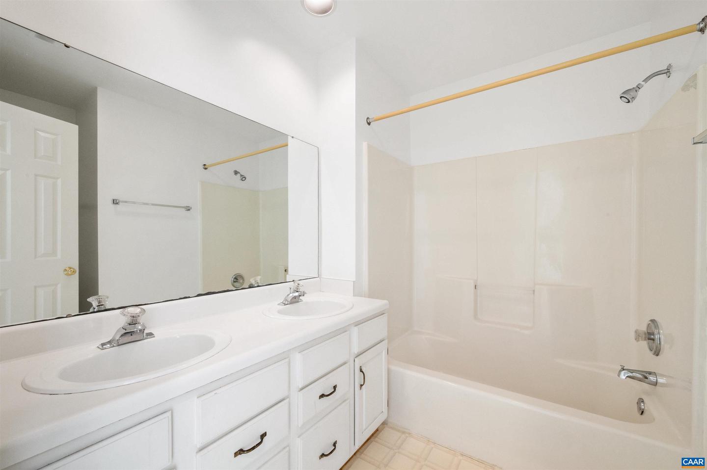1343 LE PARC TER, CHARLOTTESVILLE, Virginia 22901, 2 Bedrooms Bedrooms, ,2 BathroomsBathrooms,Residential,For sale,1343 LE PARC TER,668744 MLS # 668744