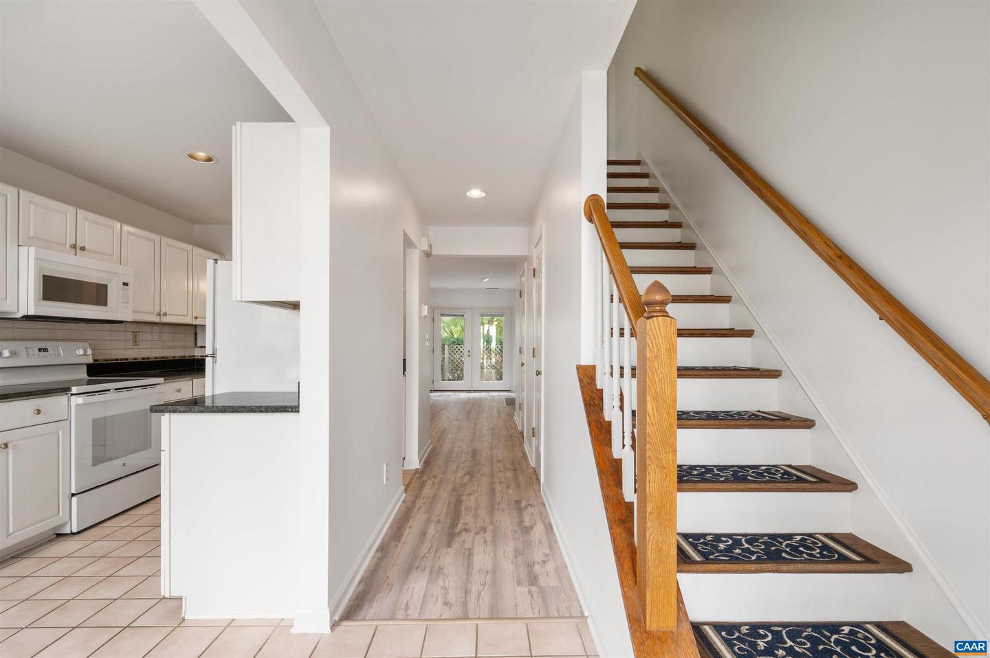 1343 LE PARC TER, CHARLOTTESVILLE, Virginia 22901, 2 Bedrooms Bedrooms, ,2 BathroomsBathrooms,Residential,For sale,1343 LE PARC TER,668744 MLS # 668744