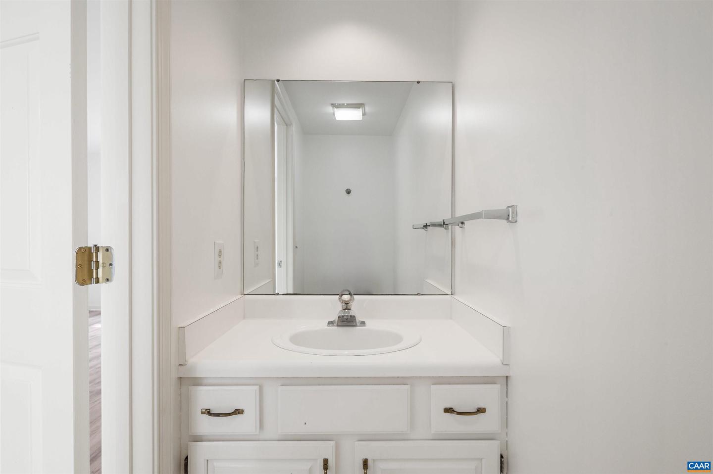 1343 LE PARC TER, CHARLOTTESVILLE, Virginia 22901, 2 Bedrooms Bedrooms, ,2 BathroomsBathrooms,Residential,For sale,1343 LE PARC TER,668744 MLS # 668744
