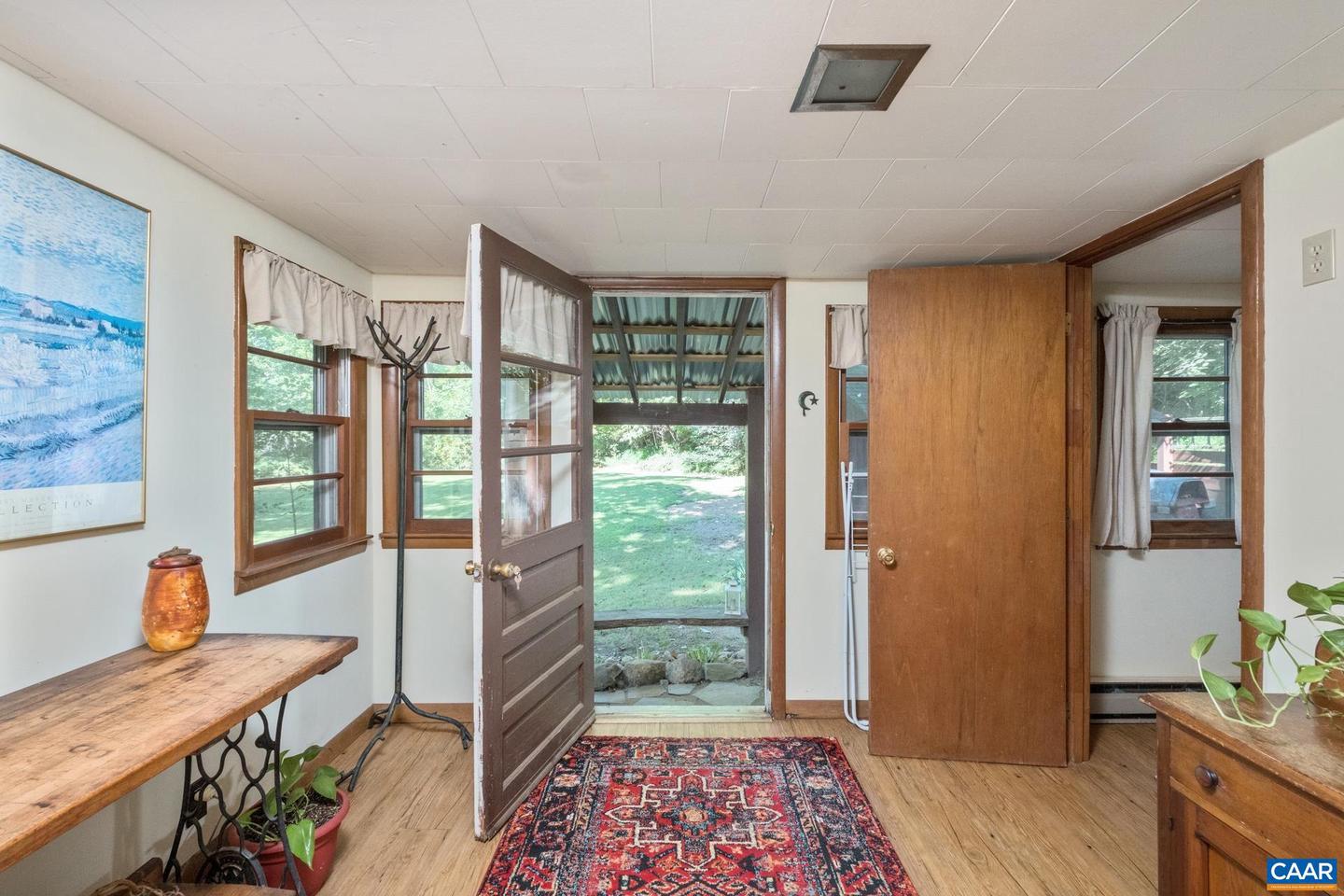 2960 BEECH GROVE RD, ROSELAND, Virginia 22967, 2 Bedrooms Bedrooms, ,1 BathroomBathrooms,Residential,For sale,2960 BEECH GROVE RD,668747 MLS # 668747