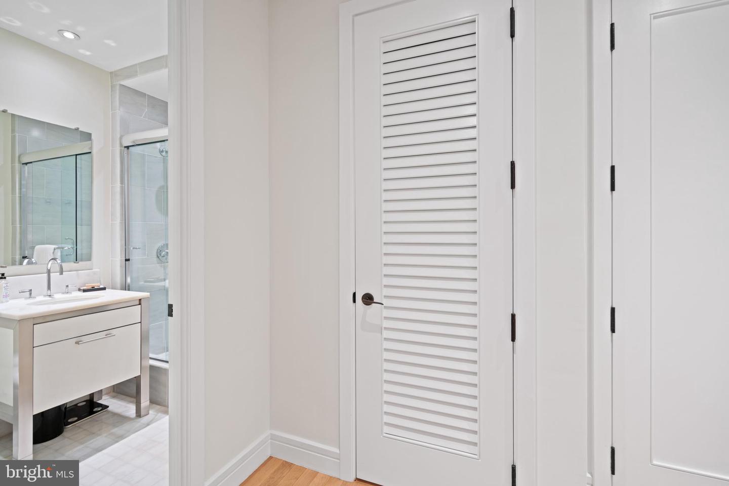 3303 WATER ST NW #3B, WASHINGTON, District Of Columbia 20007, 1 Bedroom Bedrooms, ,1 BathroomBathrooms,Residential,For sale,3303 WATER ST NW #3B,DCDC2221250 MLS # DCDC2221250