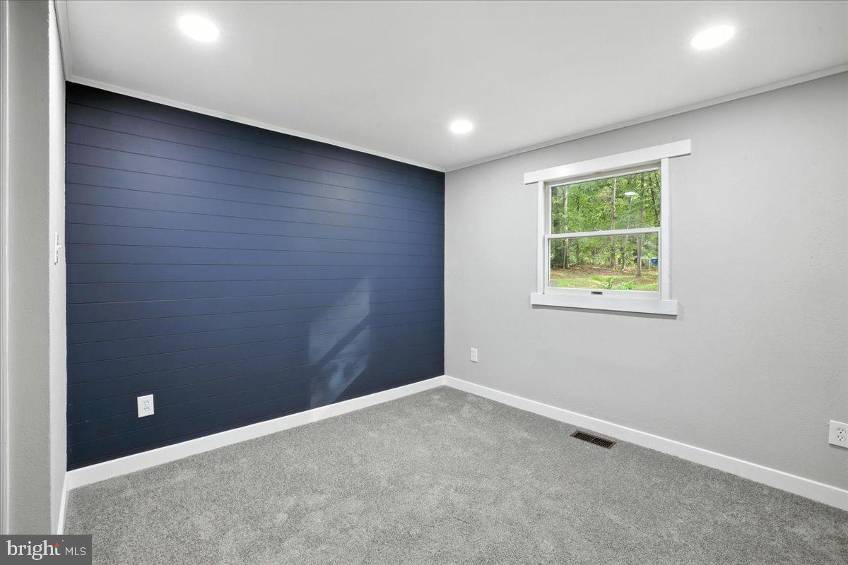 7102 TANGLEWOOD RD, SPOTSYLVANIA, Virginia 22551, 3 Bedrooms Bedrooms, 4 Rooms Rooms,1 BathroomBathrooms,Residential,For sale,7102 TANGLEWOOD RD,VASP2036138 MLS # VASP2036138