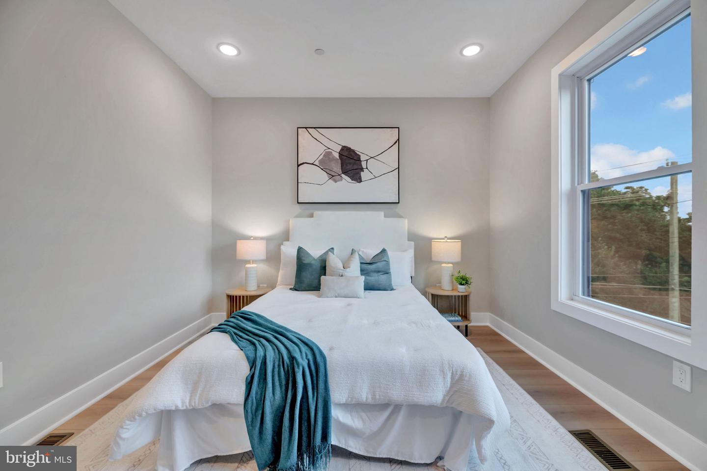 2333 FAIRLAWN AVE SE #1, WASHINGTON, District Of Columbia 20020, 4 Bedrooms Bedrooms, ,4 BathroomsBathrooms,Residential,For sale,2333 FAIRLAWN AVE SE #1,DCDC2221262 MLS # DCDC2221262