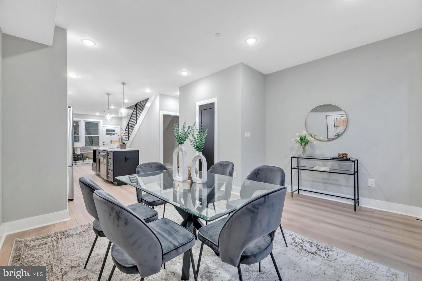 2333 FAIRLAWN AVE SE #1, WASHINGTON, District Of Columbia 20020, 4 Bedrooms Bedrooms, ,4 BathroomsBathrooms,Residential,For sale,2333 FAIRLAWN AVE SE #1,DCDC2221262 MLS # DCDC2221262