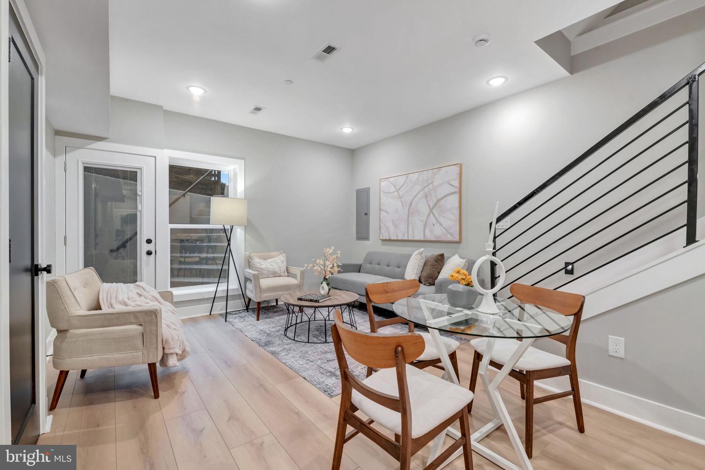 2333 FAIRLAWN AVE SE #1, WASHINGTON, District Of Columbia 20020, 4 Bedrooms Bedrooms, ,4 BathroomsBathrooms,Residential,For sale,2333 FAIRLAWN AVE SE #1,DCDC2221262 MLS # DCDC2221262