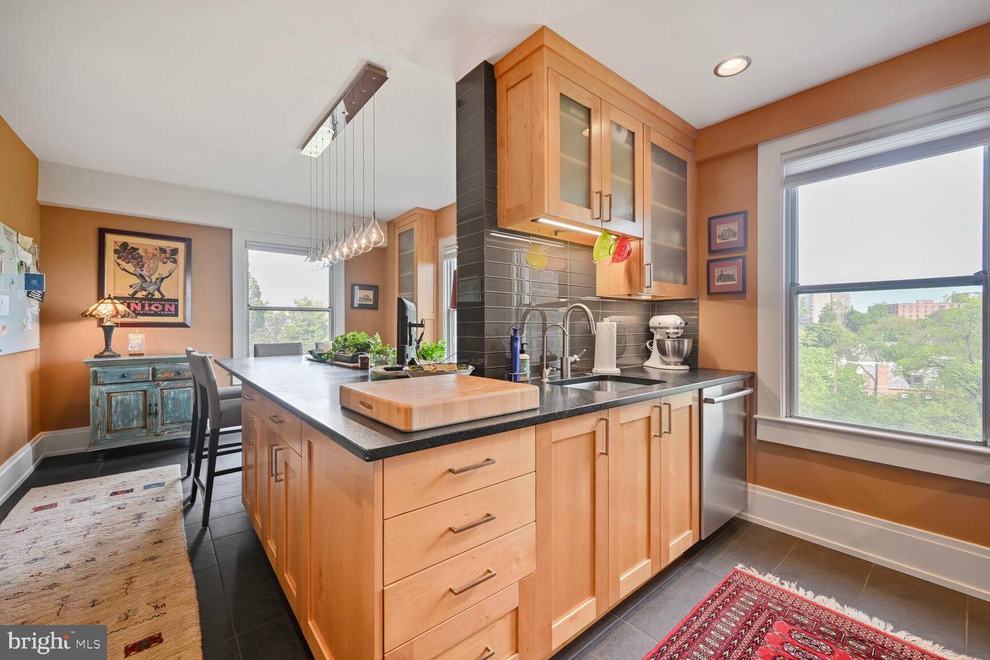 3900 CATHEDRAL AVE NW #411 A, WASHINGTON, District Of Columbia 20016, 2 Bedrooms Bedrooms, ,1 BathroomBathrooms,Residential,For sale,3900 CATHEDRAL AVE NW #411 A,DCDC2221274 MLS # DCDC2221274