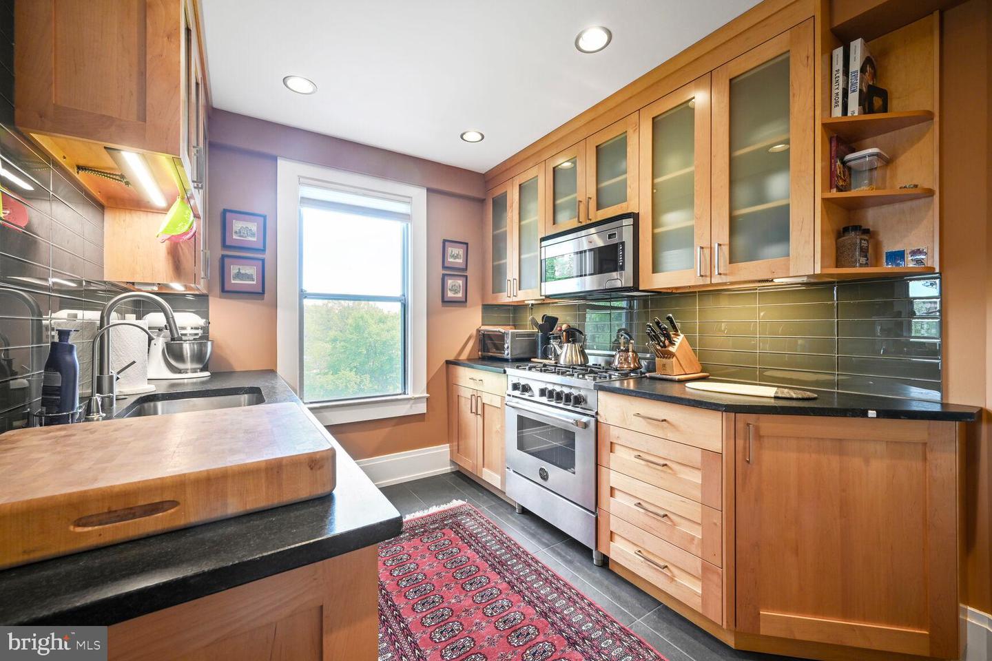 3900 CATHEDRAL AVE NW #411 A, WASHINGTON, District Of Columbia 20016, 2 Bedrooms Bedrooms, ,1 BathroomBathrooms,Residential,For sale,3900 CATHEDRAL AVE NW #411 A,DCDC2221274 MLS # DCDC2221274