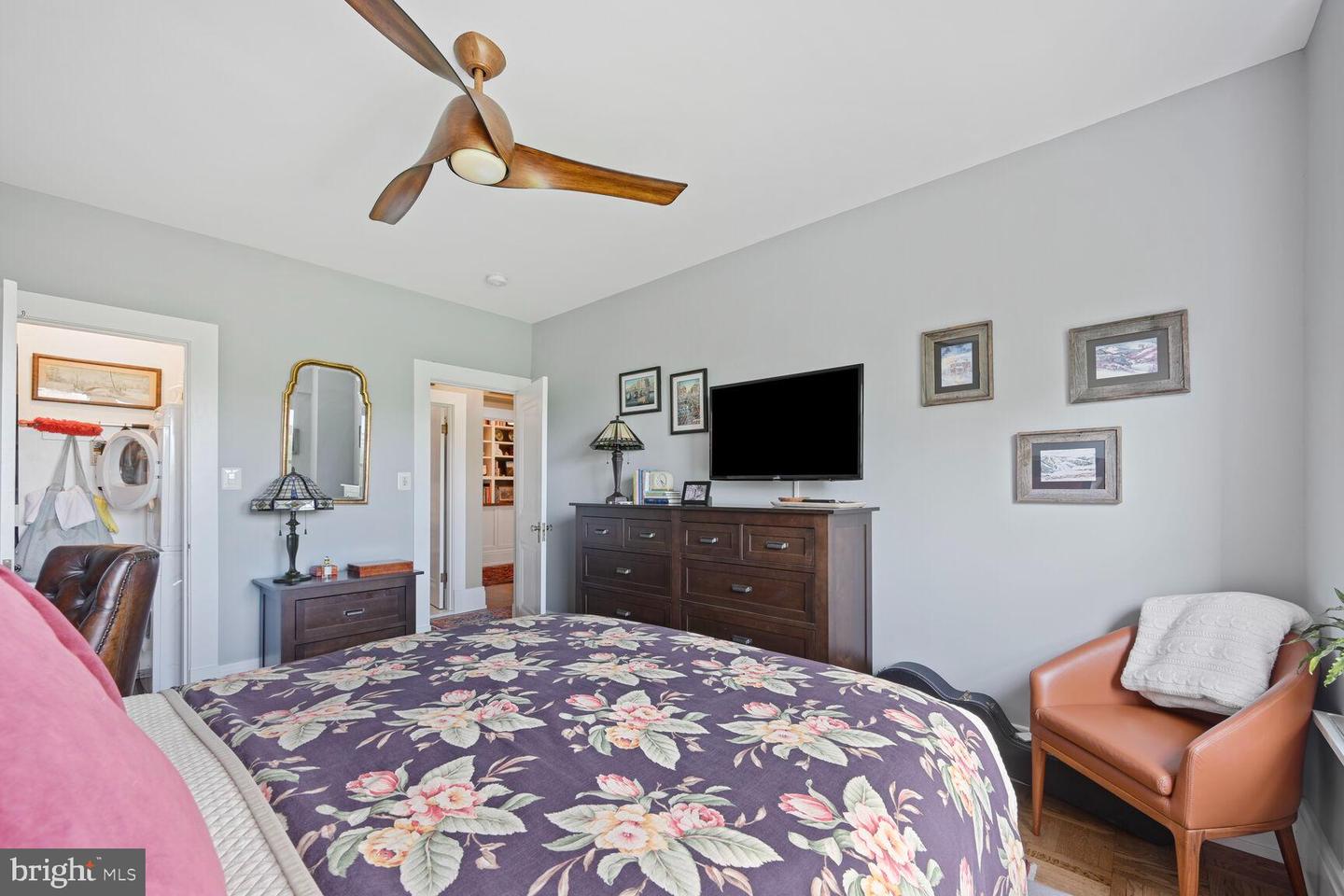 3900 CATHEDRAL AVE NW #411 A, WASHINGTON, District Of Columbia 20016, 2 Bedrooms Bedrooms, ,1 BathroomBathrooms,Residential,For sale,3900 CATHEDRAL AVE NW #411 A,DCDC2221274 MLS # DCDC2221274