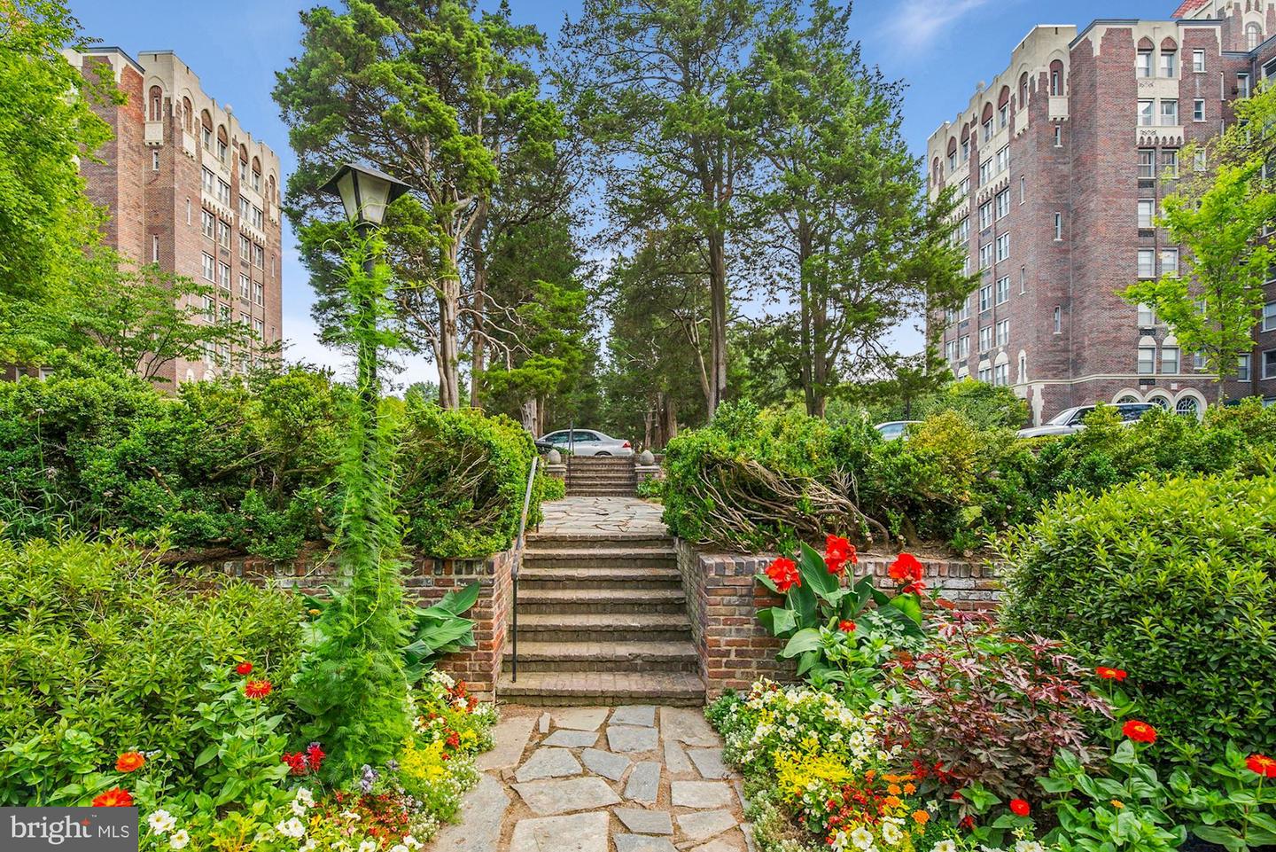 3900 CATHEDRAL AVE NW #411 A, WASHINGTON, District Of Columbia 20016, 2 Bedrooms Bedrooms, ,1 BathroomBathrooms,Residential,For sale,3900 CATHEDRAL AVE NW #411 A,DCDC2221274 MLS # DCDC2221274