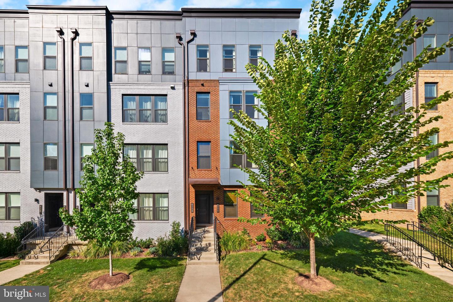 4138 LEGATO RD #50, FAIRFAX, Virginia 22033, 3 Bedrooms Bedrooms, ,2 BathroomsBathrooms,Residential,For sale,4138 LEGATO RD #50,VAFX2265868 MLS # VAFX2265868