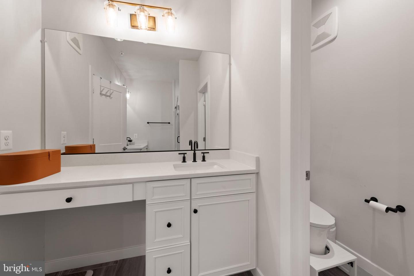 4138 LEGATO RD #50, FAIRFAX, Virginia 22033, 3 Bedrooms Bedrooms, ,2 BathroomsBathrooms,Residential,For sale,4138 LEGATO RD #50,VAFX2265868 MLS # VAFX2265868