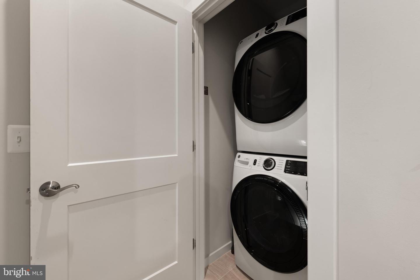 4138 LEGATO RD #50, FAIRFAX, Virginia 22033, 3 Bedrooms Bedrooms, ,2 BathroomsBathrooms,Residential,For sale,4138 LEGATO RD #50,VAFX2265868 MLS # VAFX2265868