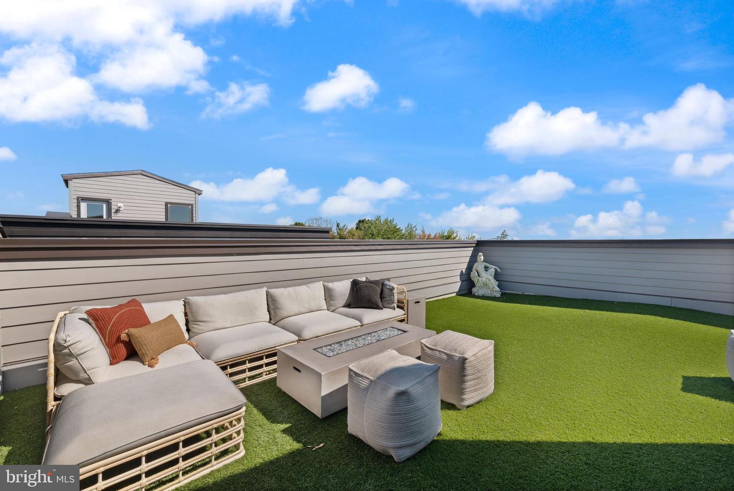 4138 LEGATO RD #50, FAIRFAX, Virginia 22033, 3 Bedrooms Bedrooms, ,2 BathroomsBathrooms,Residential,For sale,4138 LEGATO RD #50,VAFX2265868 MLS # VAFX2265868