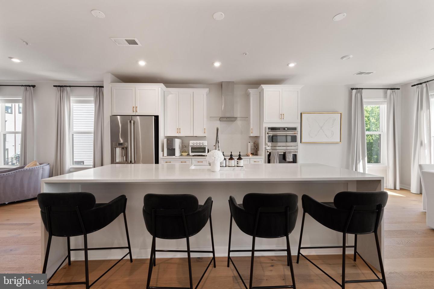 4138 LEGATO RD #50, FAIRFAX, Virginia 22033, 3 Bedrooms Bedrooms, ,2 BathroomsBathrooms,Residential,For sale,4138 LEGATO RD #50,VAFX2265868 MLS # VAFX2265868