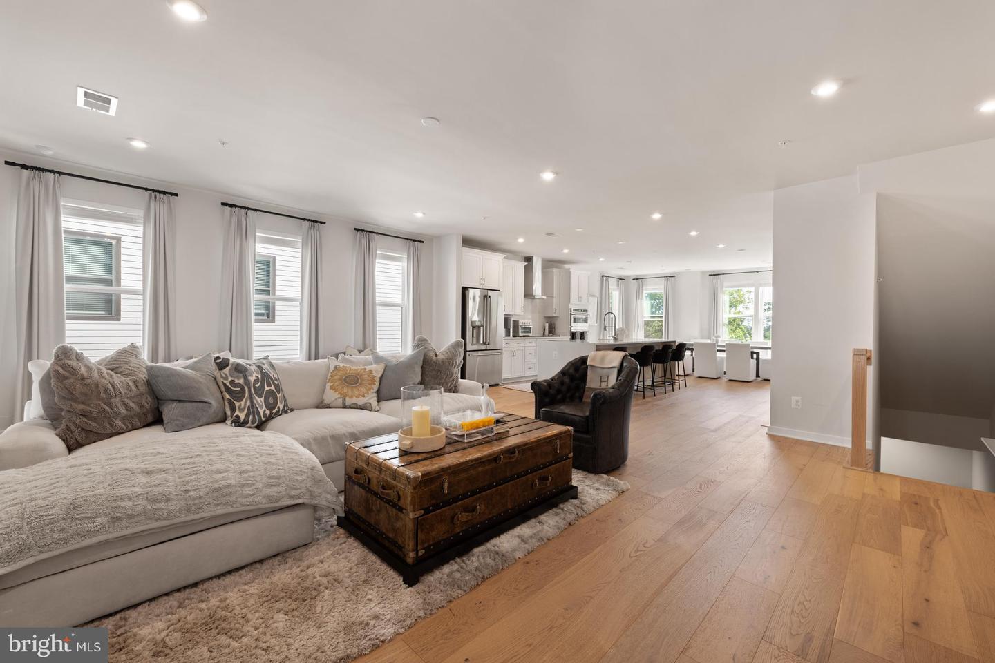 4138 LEGATO RD #50, FAIRFAX, Virginia 22033, 3 Bedrooms Bedrooms, ,2 BathroomsBathrooms,Residential,For sale,4138 LEGATO RD #50,VAFX2265868 MLS # VAFX2265868